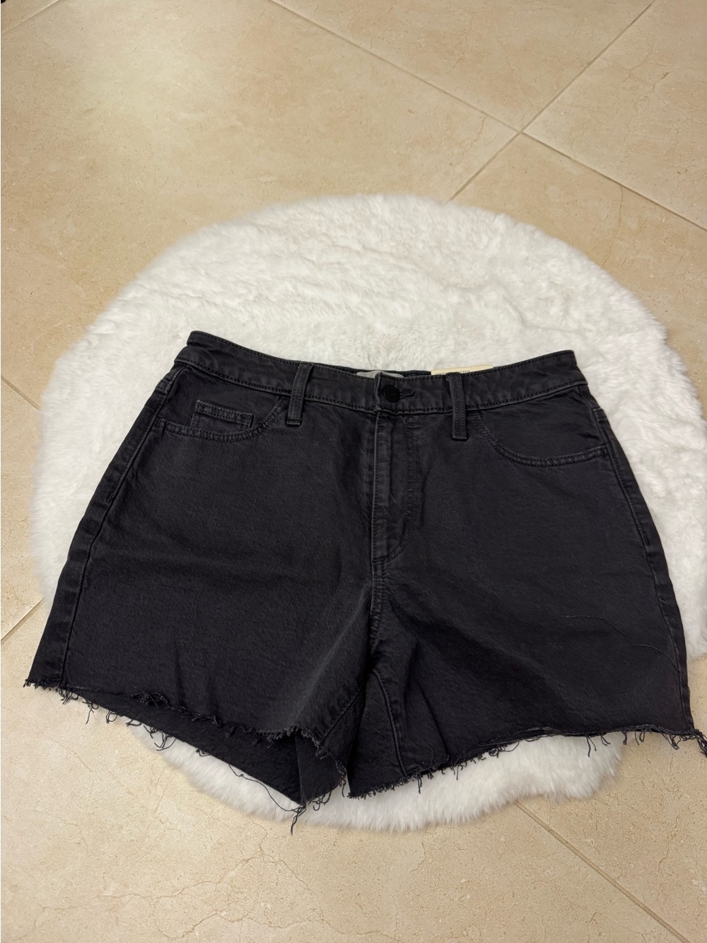 NWT Universal Thread Dark Gray Denim Shorts Size 4 / 27